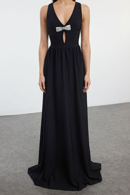 Siyah Fiyonk Detayl? Dokuma S?k Uzun Abiye & Mezuniyet Elbise TPRAW25AE00009