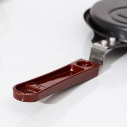 Сковорода Доляна «Мишка», d=14 см, пластиковая ручка, антипригарное покрытие, цвет чёрный