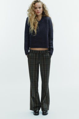 WOOL AND ALPACA V-NECK JUMPER