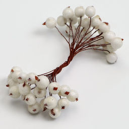 Цена за 10 шт. Ягоды для декора, белые, 7×6×7 см, 40 ягод