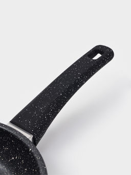 Сковорода Доляна Black Rock, d=18 см, ручка софт тач, антипригарное покрытие, индукция, чёрная