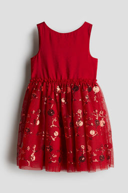 Vestido con falda de tul