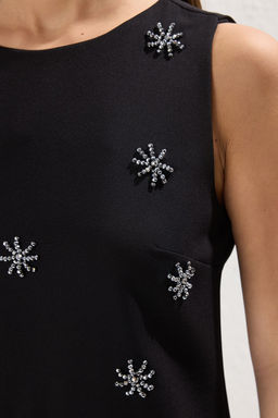 Siyah Duz Kesim Tas Aksesuar Detayl? Mini Dokuma Elbise TWOSS25EL00293 - Trendyolmilla фото 3