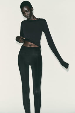 CAMISETA MANGA LARGA / Negro - Zara фото 2