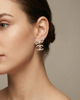 Стильные серьги