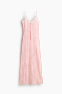 Vestido de tirantes finos con lazada