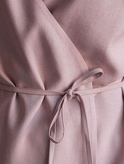 Жилет на запАх с поясом из плотного лиоцелла - Vilatte фото 2