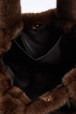 Kahverengi Suni Kurk Kad?n Omuz ve El cantas? TAKAW26OC00071