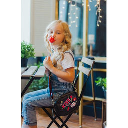 Сумка детская Kiss, искусственная кожа, на ремешке, чёрная, 18х6х11 см - NAZAMOK KIDS фото 7