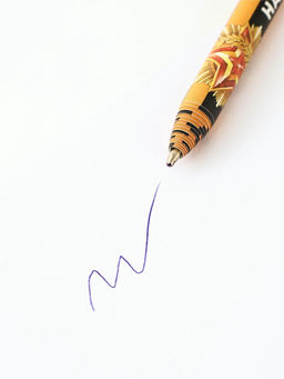 Подарочный набор, блок бумаги 30 л., ручка синяя паста 1.0 мм, 5 шт. наклеек «Настоящему герою»