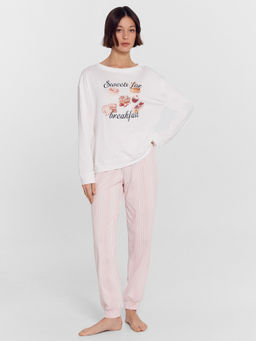 Пижама женская розовая с надписью Sweets for breakfast белый +белая полоска на нежно -розовом 592422