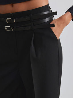 Beli Kemerli Geni? Pa?a Kad?n Pileli Pantolon