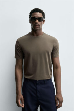 CAMISETA SLIM FIT B?SICA / Vis?n oscuro - Zara фото 2