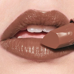 Увлажняющая кремовая губная помада Ultra Colour, 3.6 г