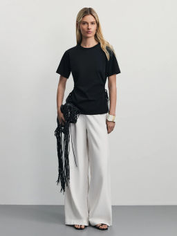 Футболка из хлопка с вырезами по бокам / Zarina фото 2