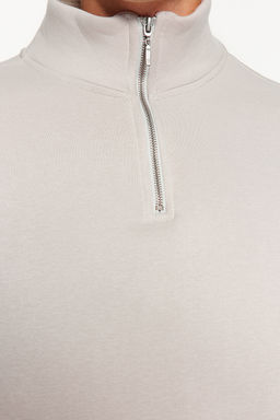 Gri Regular/Normal Kesim Dik Yaka Fermuarl? Pamuklu Basic Ici Polar Sweatshirt TMNAW24SW00041