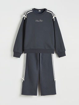 Bisiklet Yaka Fiyonk Detayl? K?z ?ocuk Sweatshirt ve E?ofman Alt?