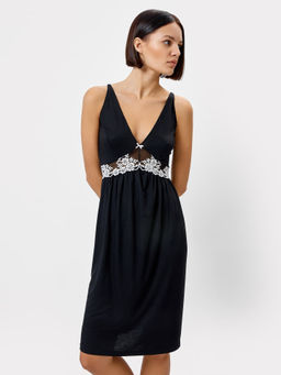 Сорочка ночная женская в черном цвете с кружевом - Mark formelle фото 2