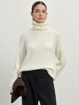 Джемпер фактурной вязки с воротником / Zarina