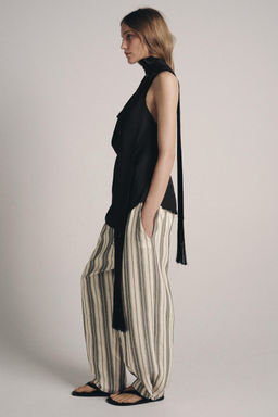 TOP HALTER PA?UELO FLECOS ZW COLLECTION / Negro - Zara фото 8