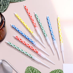 Свечи в торт Ромбик с подставкой, 14 см, 8 шт - Страна карнавалия фото 4