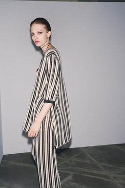 STRIPED KNIT TOP WITH LINEN - Zara фото 3