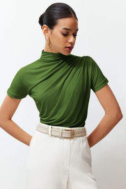 Yag Yesili Drape Detayl? Fitted/Vucuda Oturan K?sa Kollu Dik Yaka Esnek Orme Bluz TWOSS24BZ00426