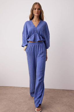 TRENDYOLMILLA Yag Yesili Beli Lastikli Dokulu Kumas Dokuma Pantolon TWOSS24PL00142
