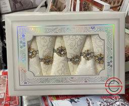 Скатерть + набор с салфетками