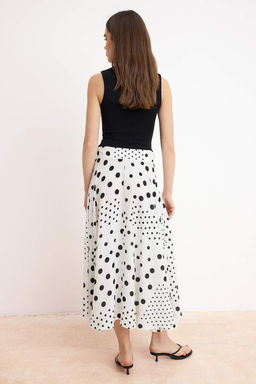 Beyaz Siyah Puantiyeli Midi Klos Viskon Etek TWOSS26ET00109