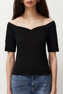 Siyah Kalp Yaka K?sa Kollu Regular/Normal Kal?p Orme Bluz TWOSS24BZ00561 - Trendyolmilla фото 5