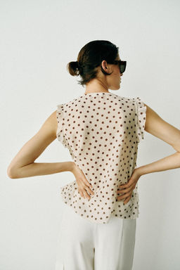 BLUSA LUNARES VOLANTES / Crudo / Marr?n - Zara фото 4