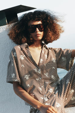 CAMISA CUADROS BORDADOS / Marr?n / Crudo