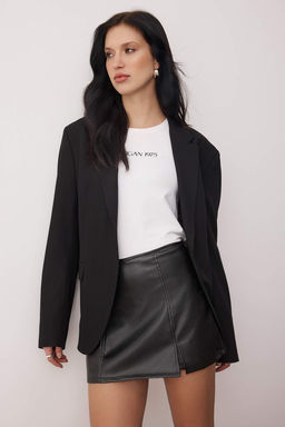 Siyah Suni Deri Mini Sort Etek Sort & Bermuda TWOAW26SR00057