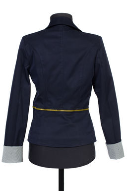 Ветровка жакет