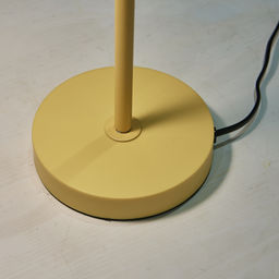 UML-B701 E27 YELLOW Светильник настольный, 60W. Цоколь Е27. Механический выключатель. Желтый. ТМ Uniel