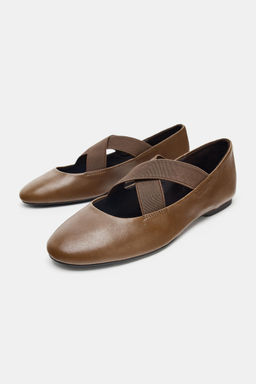 LEATHER BALLERINA SHOES WITH ELASTICATED CROSSOVER STRAPS - Zara фото 7