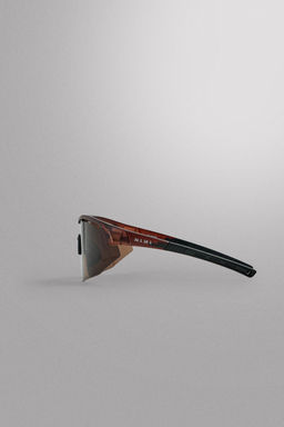 GAFAS DE SOL EASSUN X ATHLETICZ / Marr?n