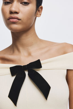 Top off-the-shoulder con lazo decorativo - H&m фото 3