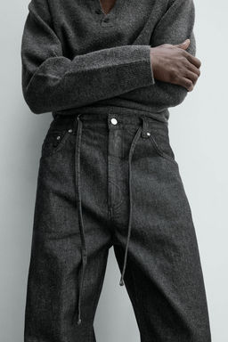 JEANS RELAXED FLARE FIT / Negro - Zara фото 7