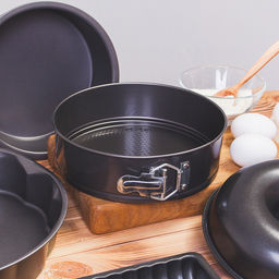 Форма для выпечки Доляна «Элин. Круг», d=22 см, разъёмная, антипригарное покрытие, чёрная