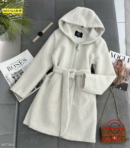Пальто женское с капюшоном