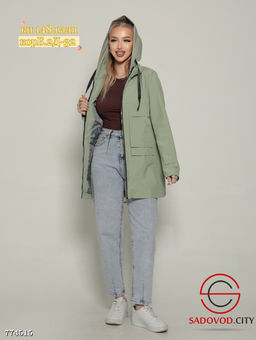 Ветровка женская весенняя