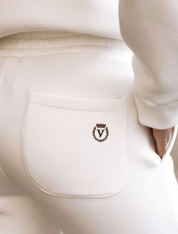 D44.133 Брюки женские белый