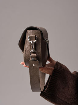 Кожаная сумка Azaro 31049 тауп соло