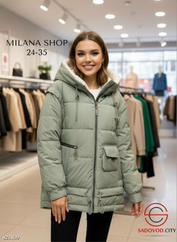 Зимняя куртка с капюшоном