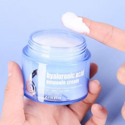 Jigott Крем для лица увлажняющий с гиалуроновой кислотой / Zenzia Hyaluronic Acid Ampoule Cream, 70 мл
