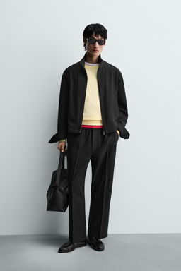 CAZADORA RELAXED FIT ESTRUCTURA / Negro