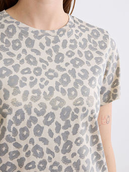 Bisiklet Yaka Leopar Desenli Kad?n Ti??rt