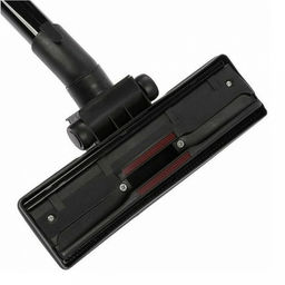 Пылесос "Kelli", пылесборник: мешок 1,5л, 5-ти ступенчатая система фильтрации, металлическая телескопическая трубка, индикатор заполнения пылесборника, вертикальная парковка, ножной переключатель вкл/выкл, регулятор мощности на корпусе, сетевой шнур: